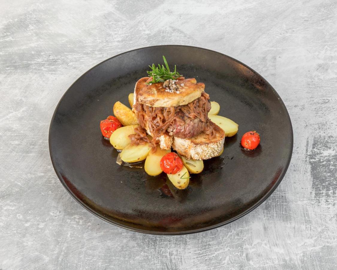 Logis Hotel & Restaurant L'Etape Bouc Bel Air - Gardanne エクステリア 写真