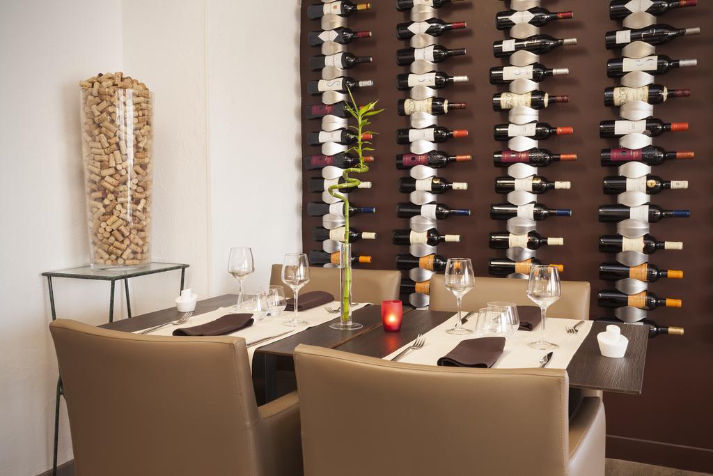 Logis Hotel & Restaurant L'Etape Bouc Bel Air - Gardanne エクステリア 写真