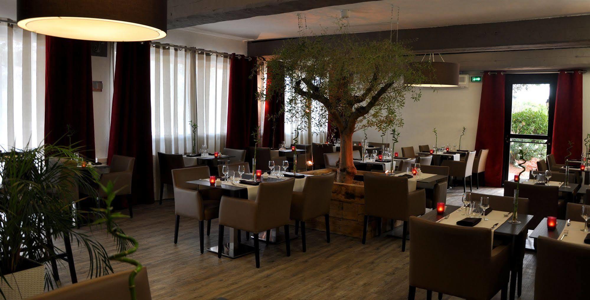 Logis Hotel & Restaurant L'Etape Bouc Bel Air - Gardanne エクステリア 写真
