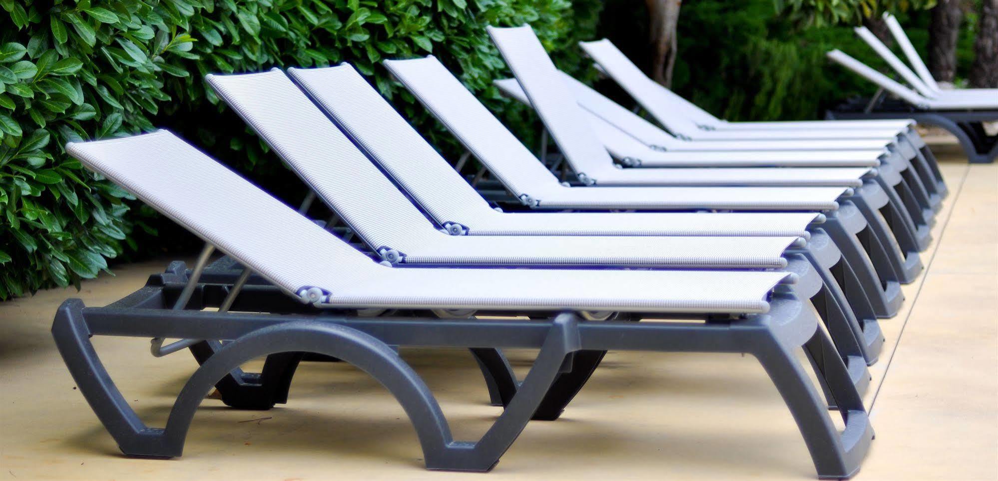 Logis Hotel & Restaurant L'Etape Bouc Bel Air - Gardanne エクステリア 写真
