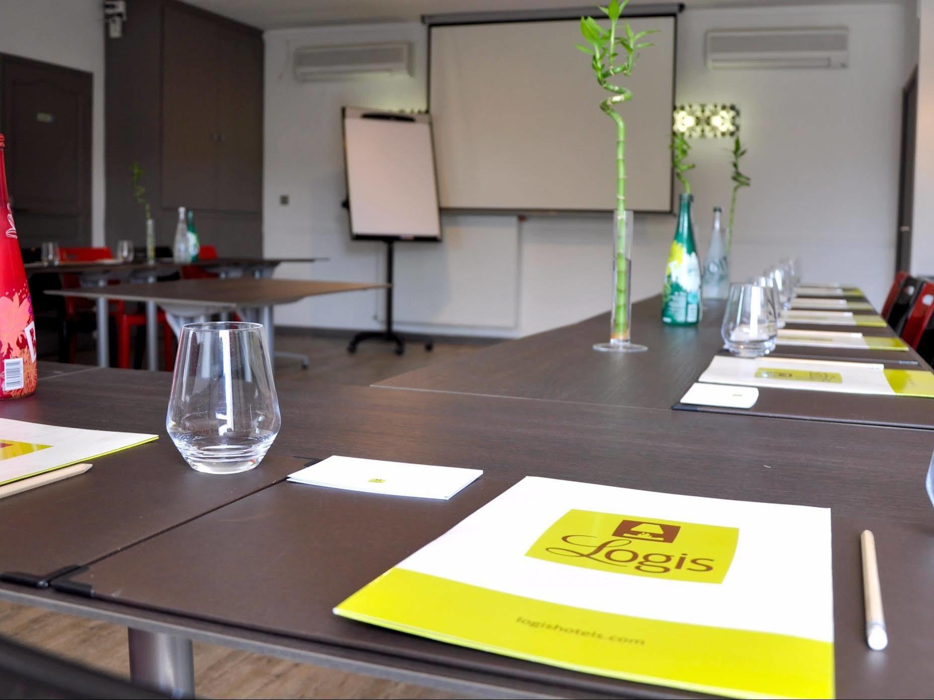 Logis Hotel & Restaurant L'Etape Bouc Bel Air - Gardanne エクステリア 写真